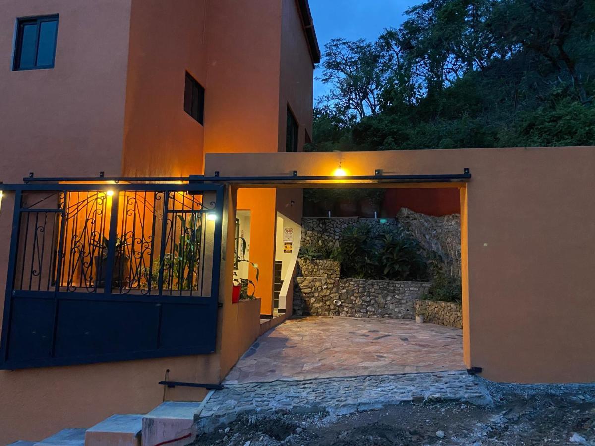 Hospedaje Anturios Valle De Bravo Dış mekan fotoğraf
